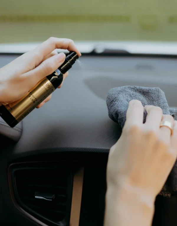 Cockpit-sprej.webp Mirisni sprej za čišćenje armature